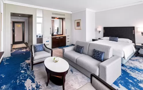 Sea view family room and sofa bed (2)